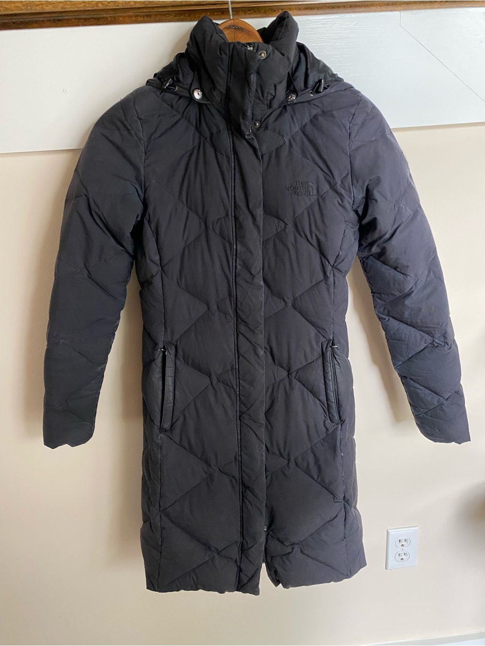 North Face long womens down parka XS black